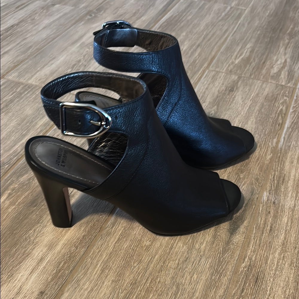 Johnston & Murphy Heels